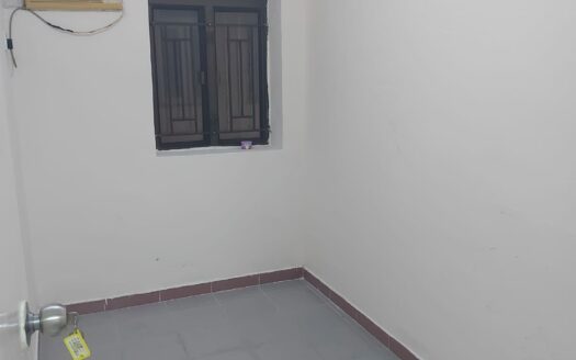 坪洋村兩房450呎 出租